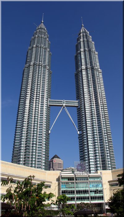 Petronas Towers.JPG